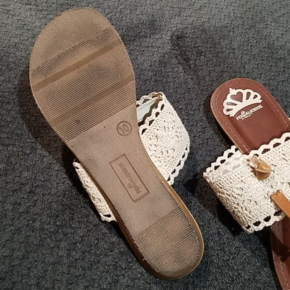 Fergalicious Crochet Sandals - Picture 5 of 6